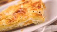 Recept za originalnu vranjsku samsu: Prazna pita bez sira i jaja koja osvaja već na prvi zalogaj