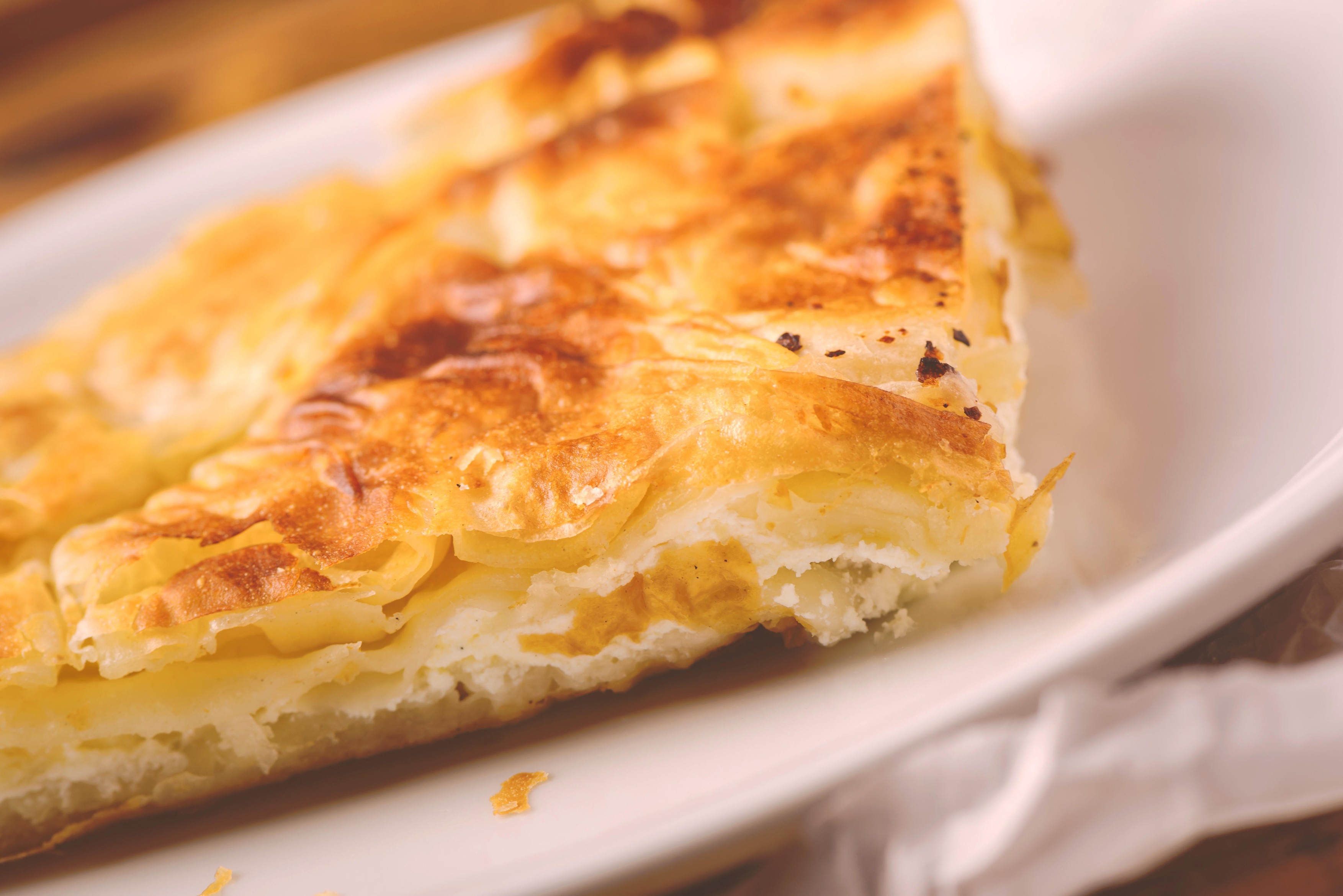 Recept za originalnu vranjsku samsu: Prazna pita bez sira i jaja koja osvaja već na prvi zalogaj