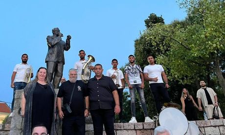 Romski kulturni centar, Romski kulturni centar Niš, Romi