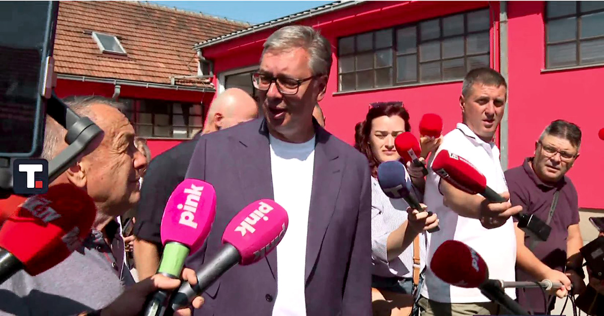 Vučić obilazi porodicu Jovanović u selu Sibnica u opštini Rekovac