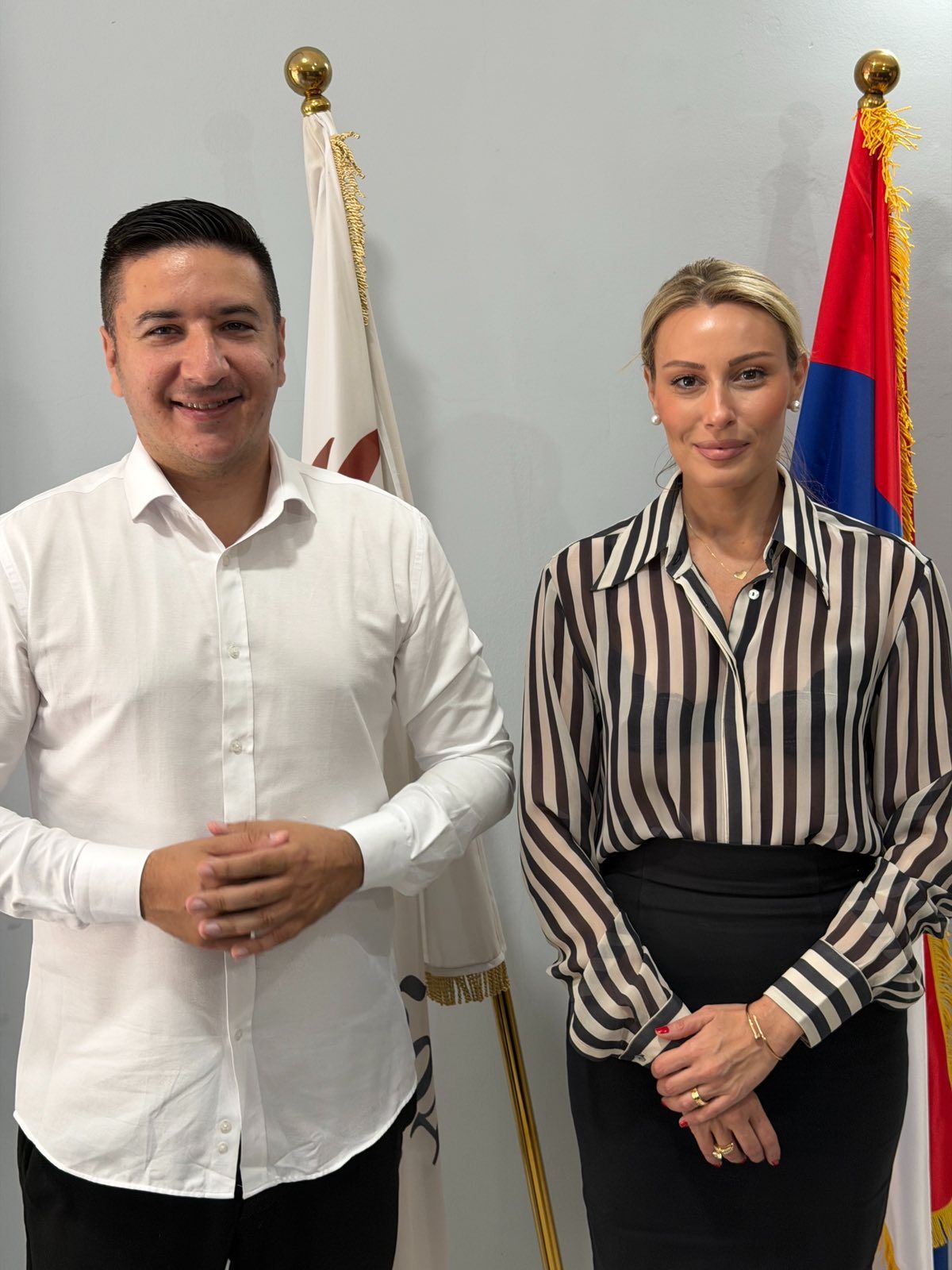 Sastanak Vladislava Dakovića i Dajane Paunović je dobar signal za svaki srpski dom u Crnoj Gori