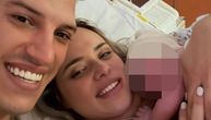 "Izgubila sam više od litar krvi": Influenserka nakon porođaja prošla kroz pakao, život joj visio o koncu