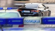 FLOMASTEROM NACRTAO TABLICU PA KRENUO AUTOPUTEM: Interventna na Surčinu uočila "audi", vozač hitno UHAPSEN!