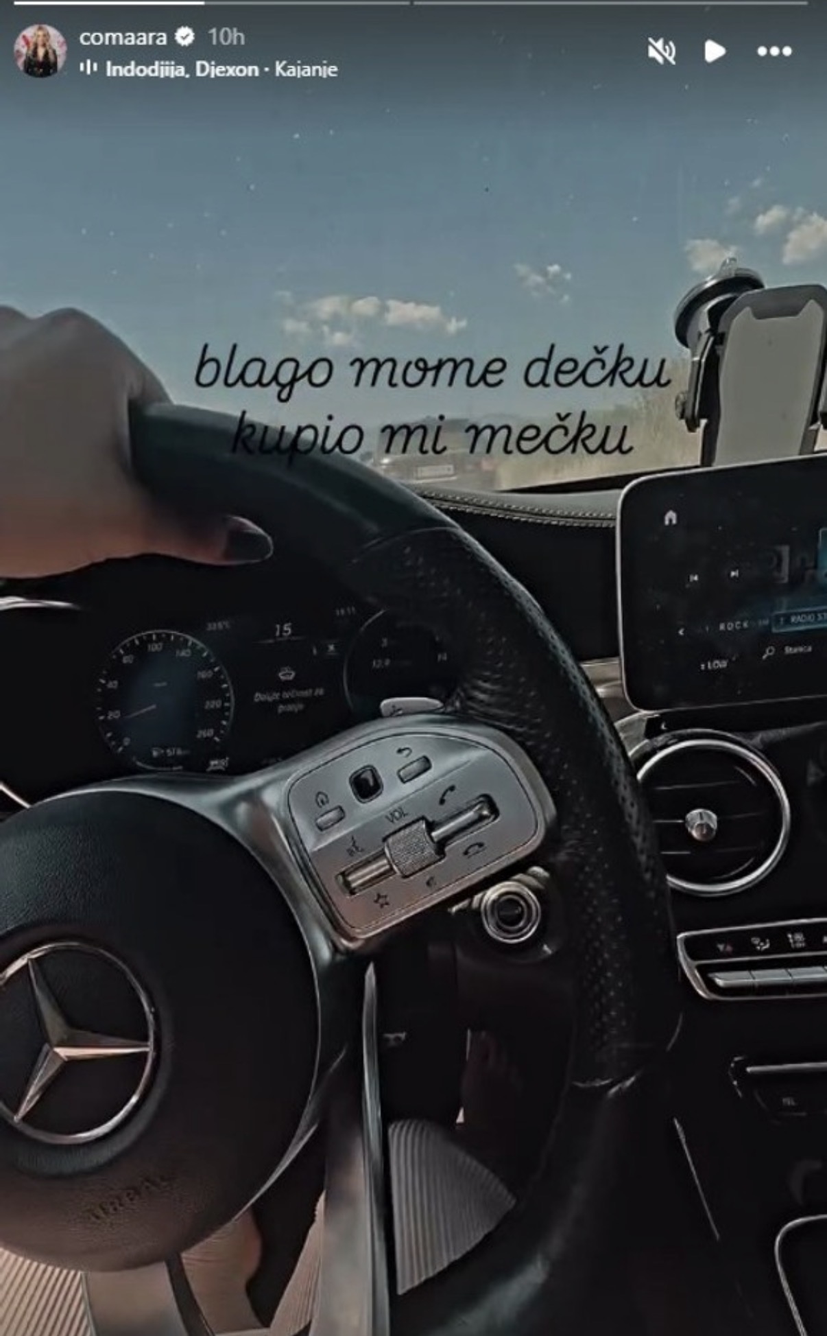 Milica Veličković dobila luks besnu mašinu vrednu kao stan: Zaintrigirala sve porukom: "Blago mom dečku"