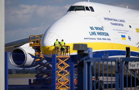 An-124 Leipzig Halle Lajpcig, Avion