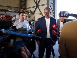 Aleksandar Vučić poseta opština Ražanj kompanija Gerber Export