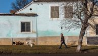 Petra i komšije u selu svake noći budi jeziva buka: Ne znaju ko je pravi, pa stražare sa vilama i motkama!