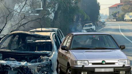 Škoda na poklon nekome kome je izgoreo auto u Omišu