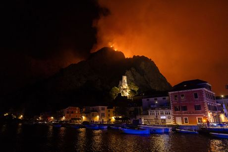Omiš, Požar, Hrvatska