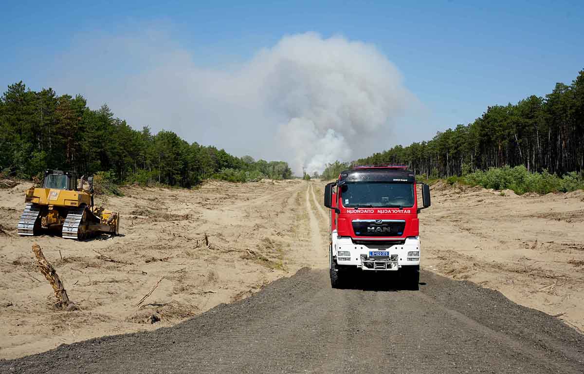 Novi požar u Magliču na obroncima Troglava iznad Ibarske magistrale