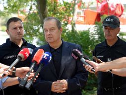 Ministar Ivica Dačić,Deliblatska peščara požar,Vatrogasci, Brod
