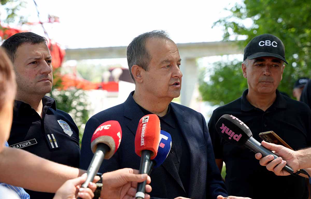 Lokalizovan požar kod Bujanovca: Oglasio se Dačić