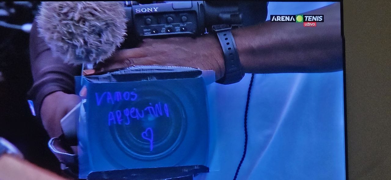 Evo šta je Argentinac napisao na kameri posle pobede karijere protiv Novaka Đokovića: Bile su to dve reči