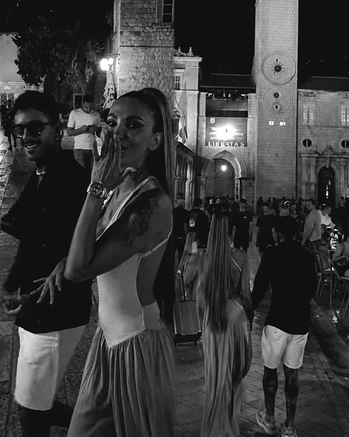 Filip odbijao vezu zbog Anelinog deteta, a sada u Dubrovniku sve puca od strasti "Ja i moje nikad više.."