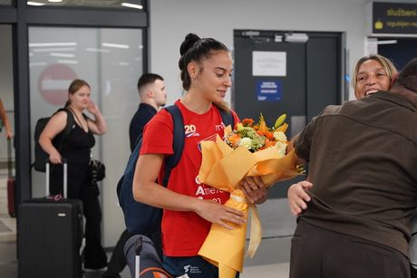 Adriana Vilagoš, Doček posle bronze