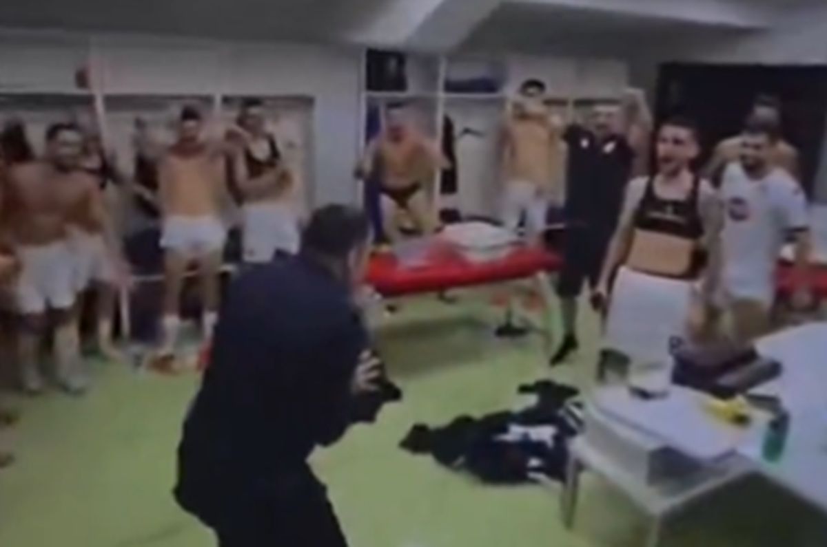 Predsednik albanskog kluba ušao u svlačionicu, bacao novčanice, pa obećao igračima jednu stvar!