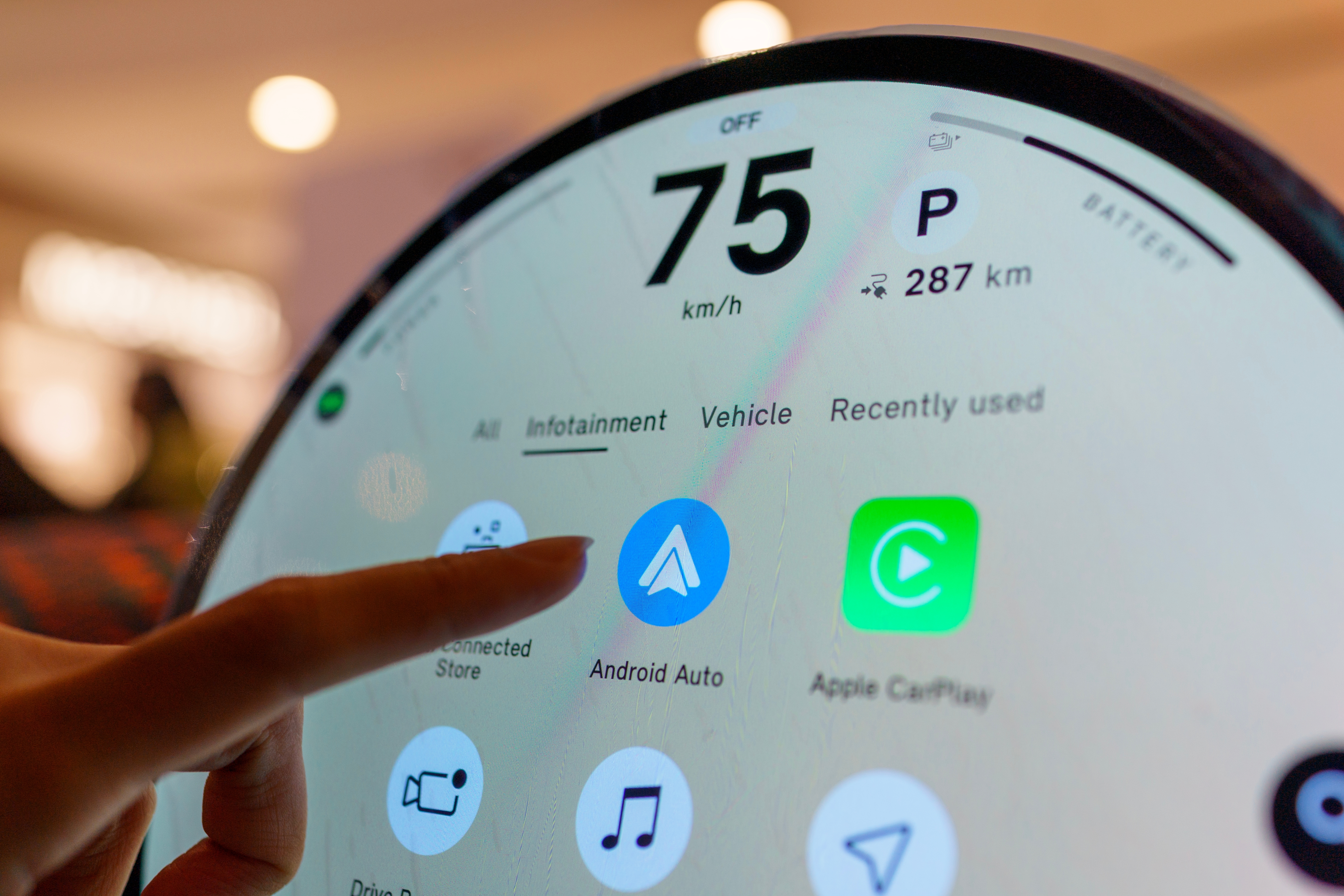 Apple CarPlay ili Android Auto: Koja je tačno razlika i šta je bolje?