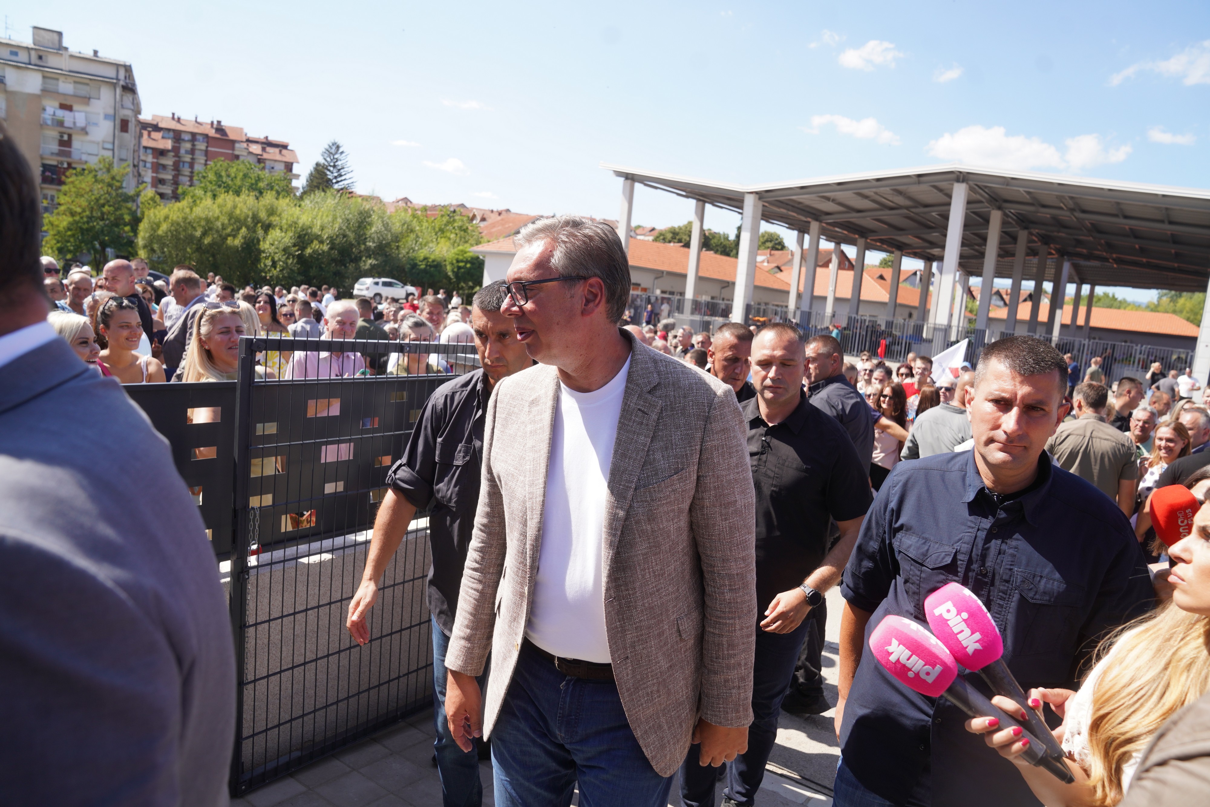 Vučić u Prokuplju: Do 1. septembra završiti radove na OŠ "Ratko Pavlović - Ćićko"