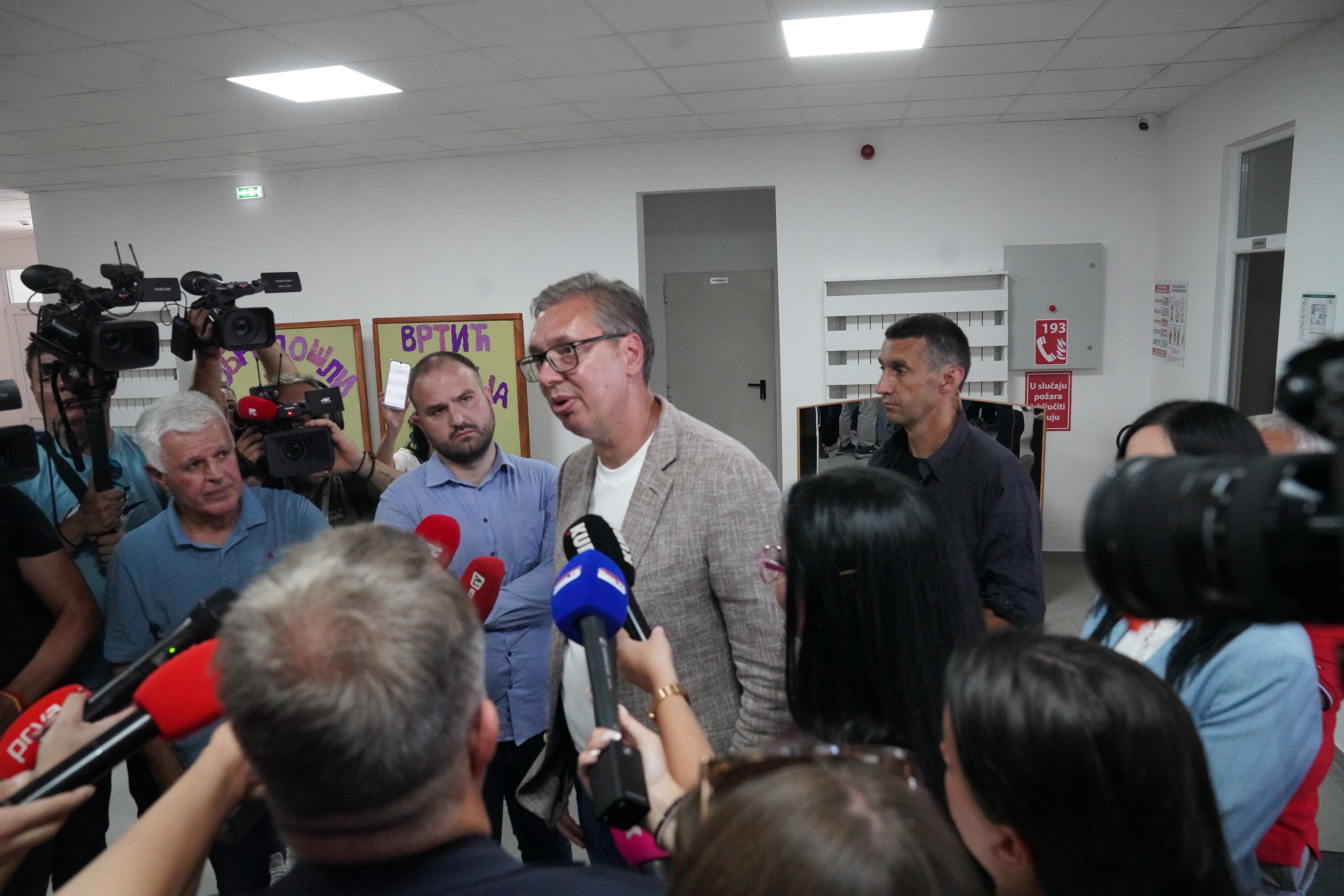 Vučić: EU i ODIHR da kažu da li su paravani njihov zahtev ili ne