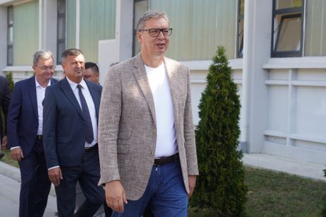 Aleksandar Vučić, Kuršumlija