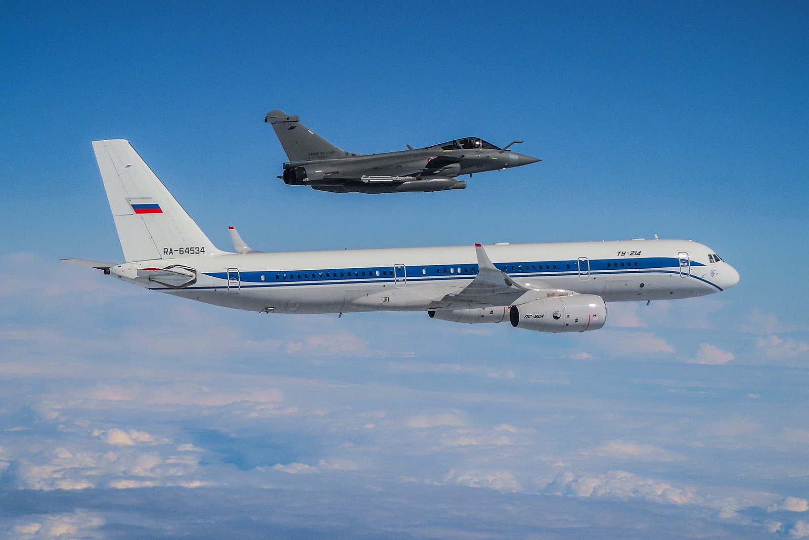 NATO Rafali presreli avion ruske tajne službe: Tu-214PU ima i laser, napravljeno je samo pet primeraka