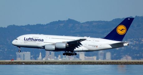 Lufthansa Airbus A380