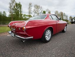 Volvo P1800S