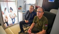 "Gašenje požara ovde je apsolutni prioritet": Premijer Macut posetio vatrogasce u Deliblatskoj peščari