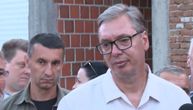 Vučić obilazi domaćinstvo Ilića u Kacabaću, u opštini Bojnik