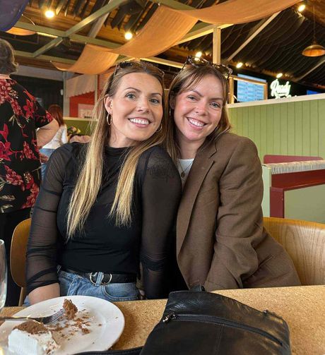 Casey O' Connor,Alana Horton