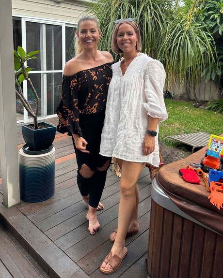 Casey O' Connor,Alana Horton