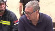 Vučić obilazi Deliblatsku peščaru: Tri vatrogasca su upala u vatrenu oluju, jedva su preživeli