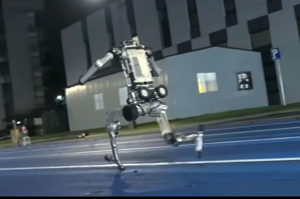 Da li je robot upravo nadmašio čoveka u brzini trčanja?