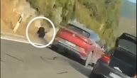 "Ćelavac iz BMW-a" se zakotrljao po putu: Snimak sukoba vozača na putu koji je mogao da završi tragično
