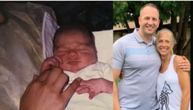 Posle 33 godine pronašla sina kog je dala na usvajanje: Jedna fotografija bila jedina uspomena koju je čuvala