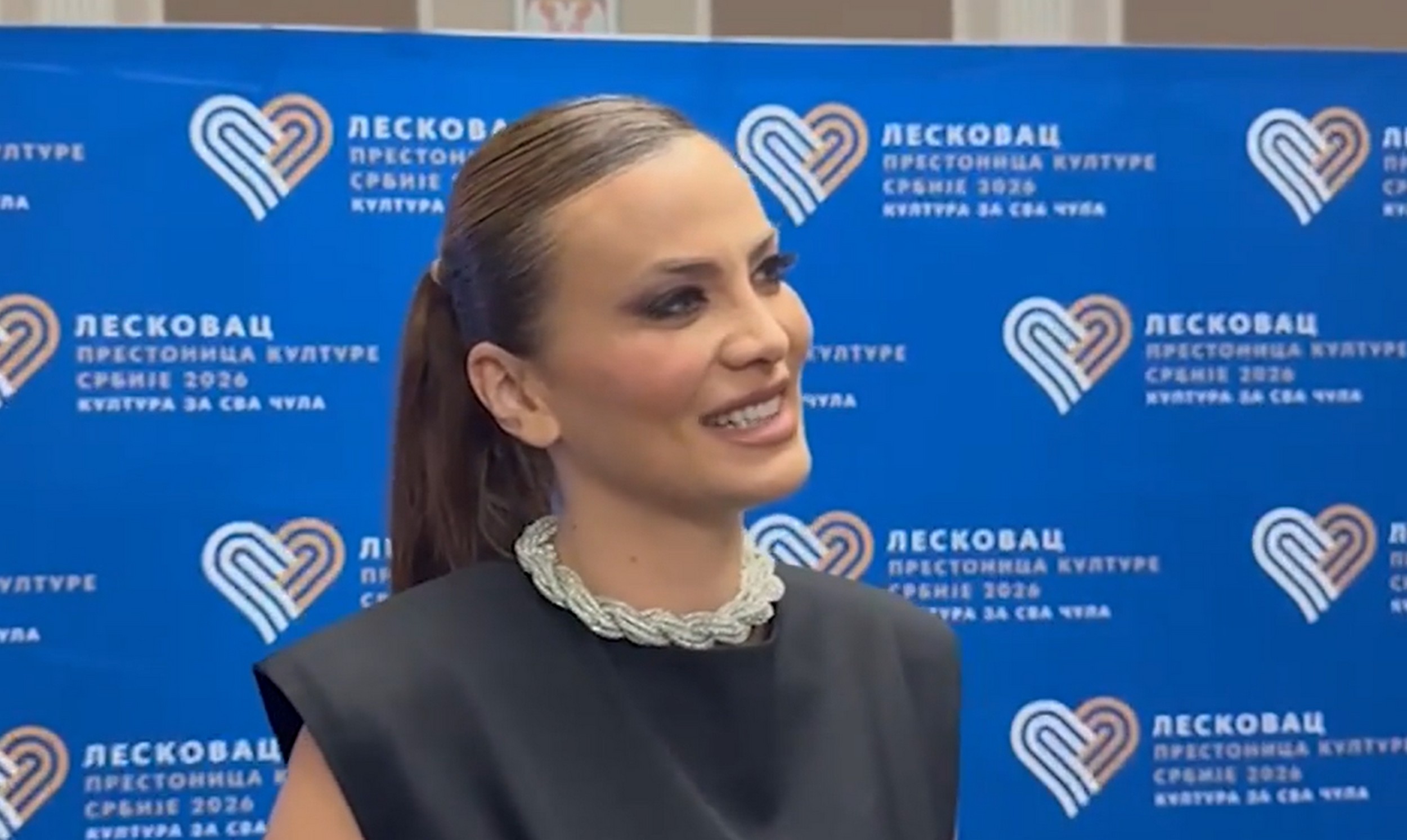 "Mahala sam..." Milica večeras na domaćem terenu: Evocirala uspomene iz detinjstva i zahvalila Cobiju na OVOME