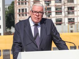 Klaus-Michael Kuehne