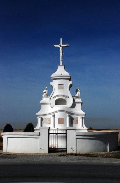 Spomenik kugi 