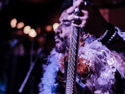 Marco Mendoza_photo_ Agiie Anihimidou