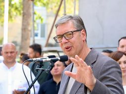 Rasinski okrug, Aleksandar Vučić, Trstenik