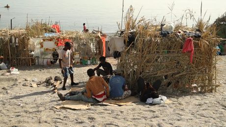 Kako grade kuću  ,Telegraf u Seuti, Seut, Seuta, Španija, Migranti, Maroko,