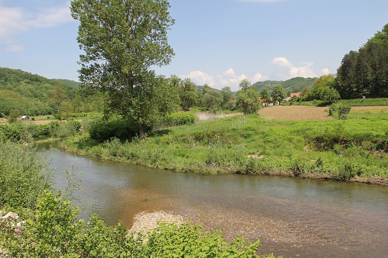 Tužan snimak sa Bjelice, od ovog prizora samo da se zaplače: Šetnja po koritu kao po stazi, tek poneka barica