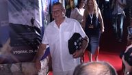 Glumac napustio ženu jer je hteo još dece, druga mu kasno priznala da ne može da rađa: “Hteli smo da usvojimo”