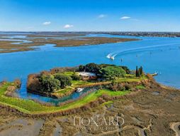 Crevan island, ostrvo na prodaju