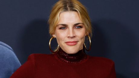 Bazi Filips, Busy Philipps
