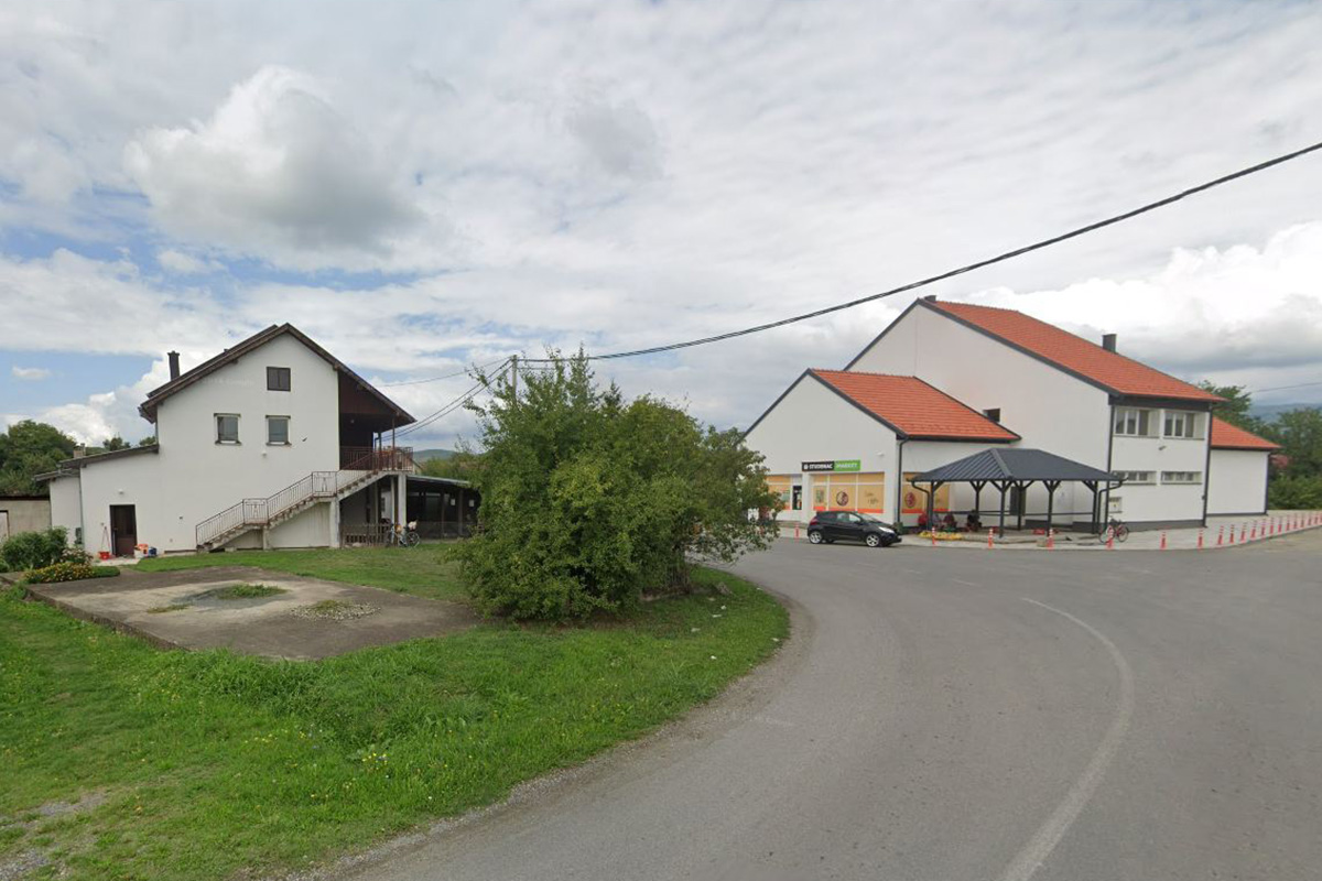 Selo na Balkanu ima ime od kog se mnogi naježe: Na tabli piše Smrtić, a priča iza nje je sasvim drugačija