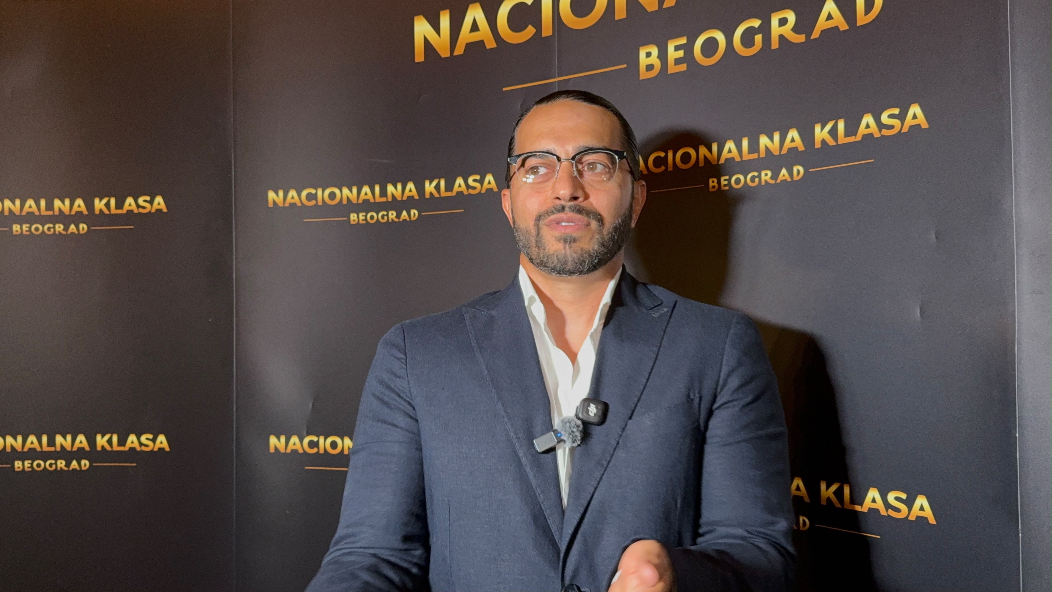 “Ceca i ja smo pevali u dvocu iznad Vatikana”: Adil otkrio detalje najskuplje tezge od 500.000€, pomenuo Džeja