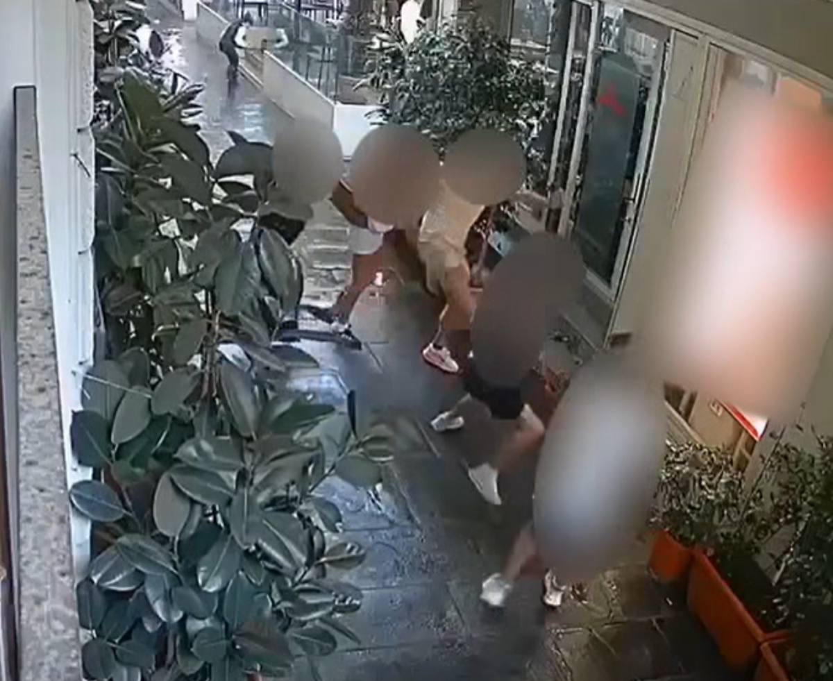 DRAMA U FIRENCI Turisti pred ženom i ćerkom ukraden sat vredan 20.000 evra: Lopovi koristili BIBER-SPREJ