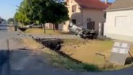 STRAŠAN UDES U ŠIMANOVCIMA: Jedna osoba poginula, druga u teškom stanju, auto smrskan do neprepoznatljivosti