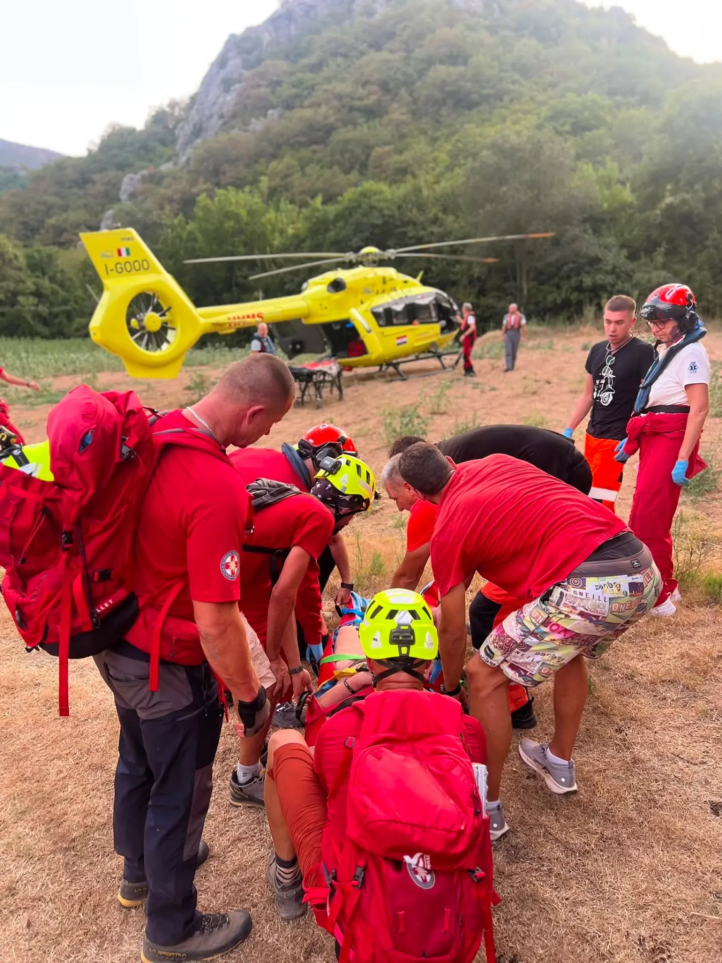 Žena u Hrvatskoj spasena pukom srećom! Grana joj probila nogu, gde je "nestao" vodič rafting-ture?